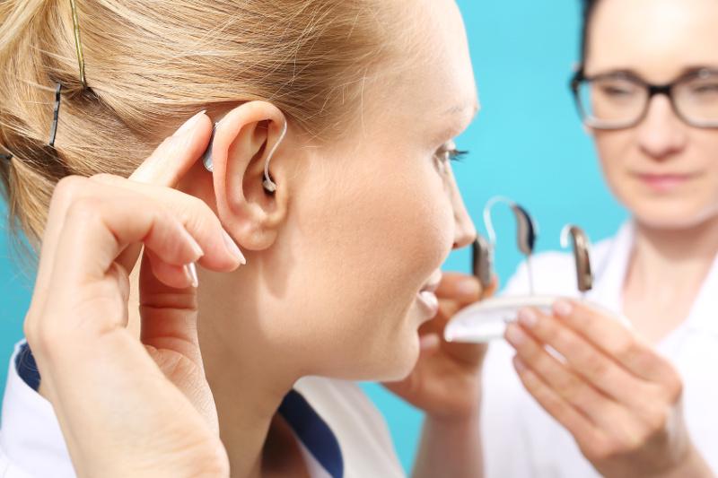 pielęgnacja aparatu słuchowego